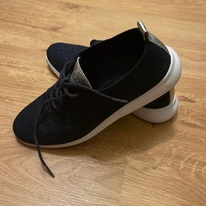 NWOT Cole Haan Navy Oxfords